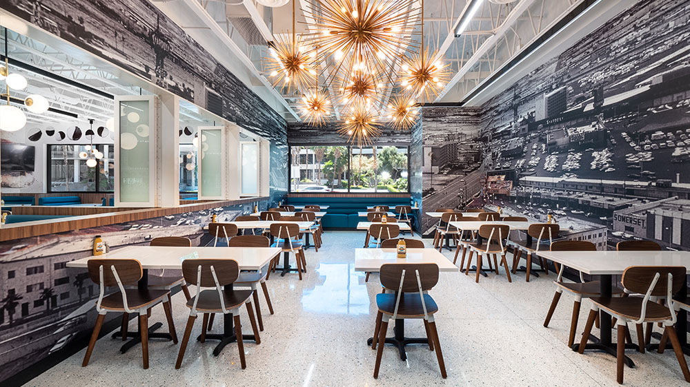 Bagelmania Las Vegas Convention Center events space - Siegel's Baglemania authentic Jewish deli & bakery on the Las Vegas strip